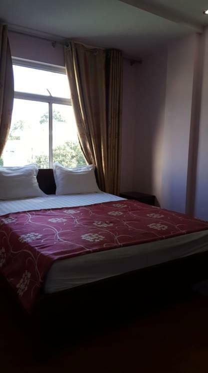 Hai Duong Hotel Hoa Binh Екстер'єр фото